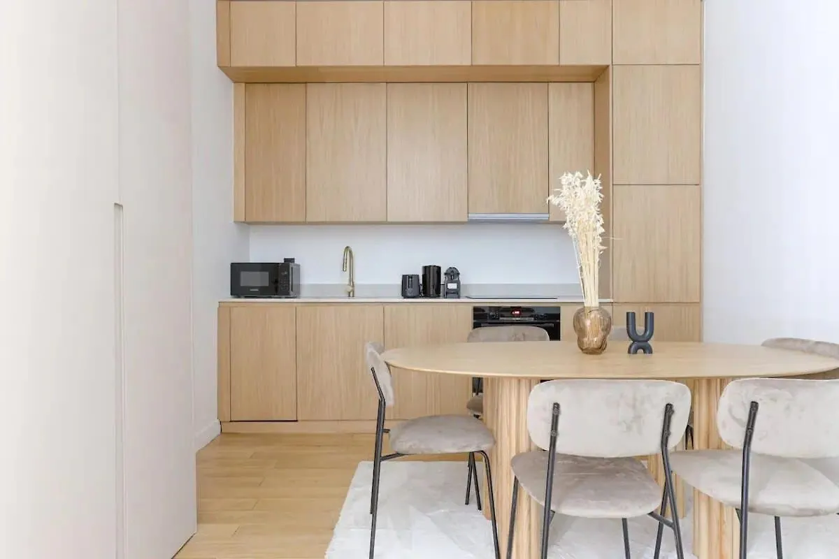 Montparnasse - Modern & Renovated 3Bd For 8 Guests Appartement Parijs