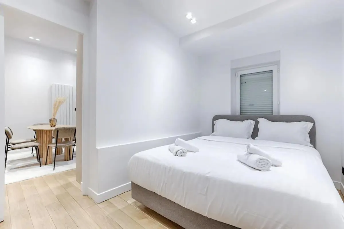 Montparnasse - Modern & Renovated 3Bd For 8 Guests Apartment Paris France